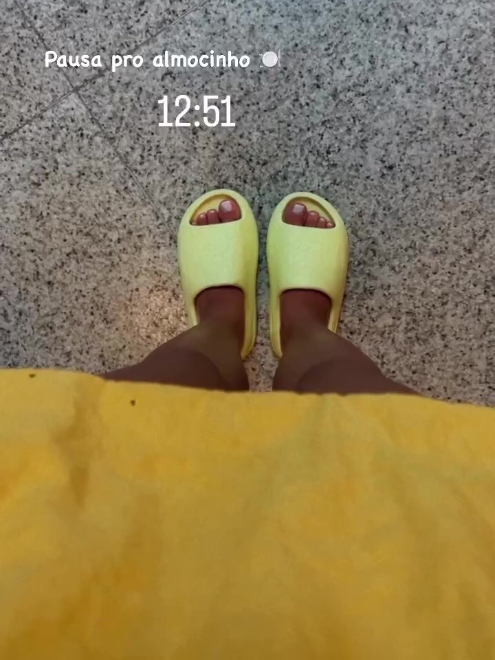 Ivy Moraes Feet